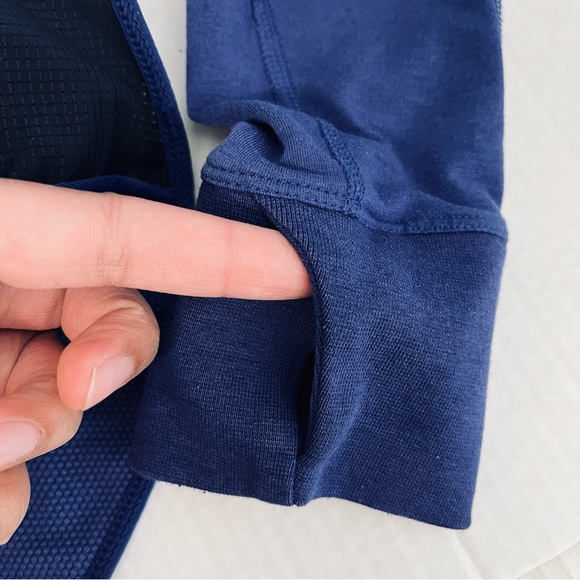 Nike Running Women M Dri-Fit Hooded Half-Zip LS Shirt Pullover Blue Lightweight - Picture 8 of 16